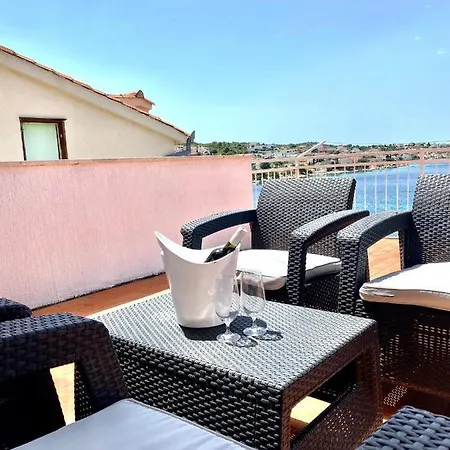 Bebe Διαμέρισμα Rogoznica (Sibenik-Knin)