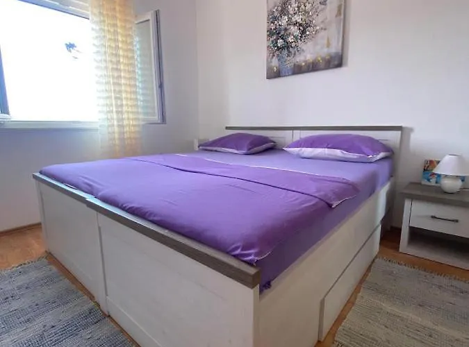 Bebe Daire Rogoznica (Sibenik-Knin)