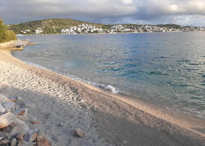 Daire Bebe Rogoznica (Sibenik-Knin)