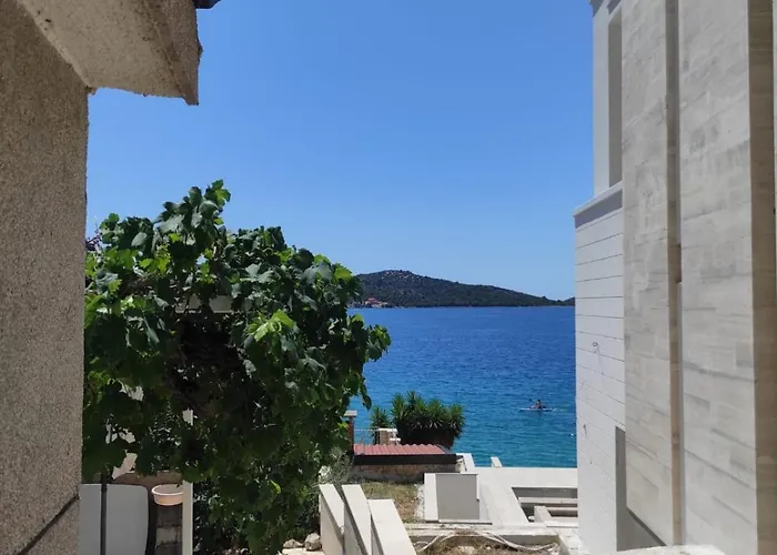 Bebe Daire Rogoznica (Sibenik-Knin)